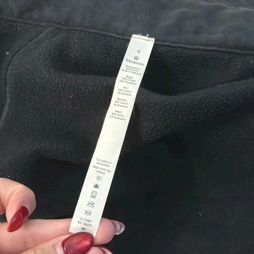 Lululemon black radiant jacket II womens 6 thumbholes full zip - Picture 14 of 16